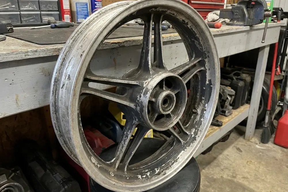 Motorcycle · Rim powder coating BEFOR